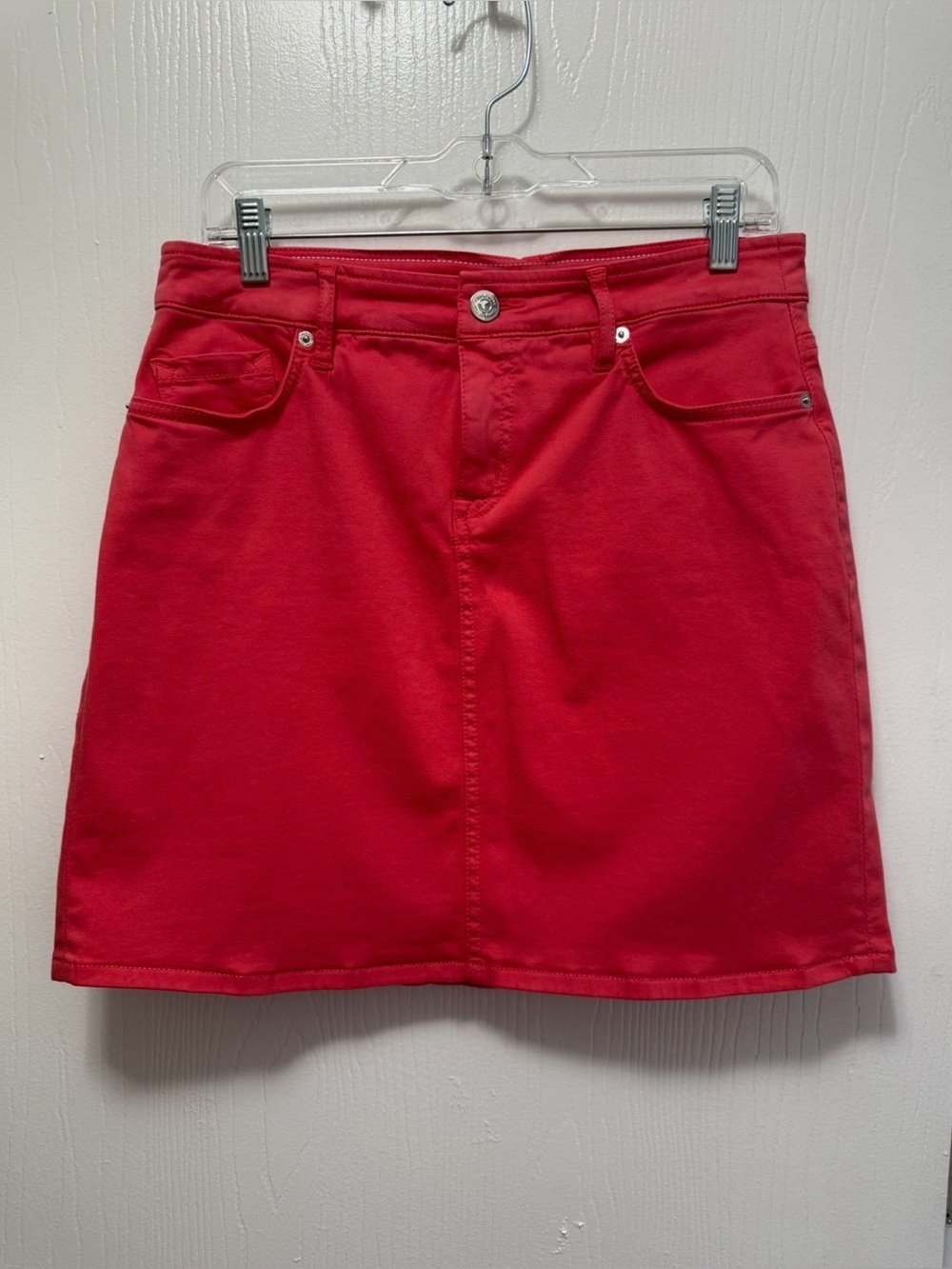 Tommy Bahama Skirt Red Coral Mini Size 8 Length 18”